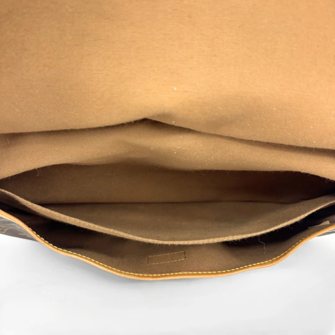 Inside pocket