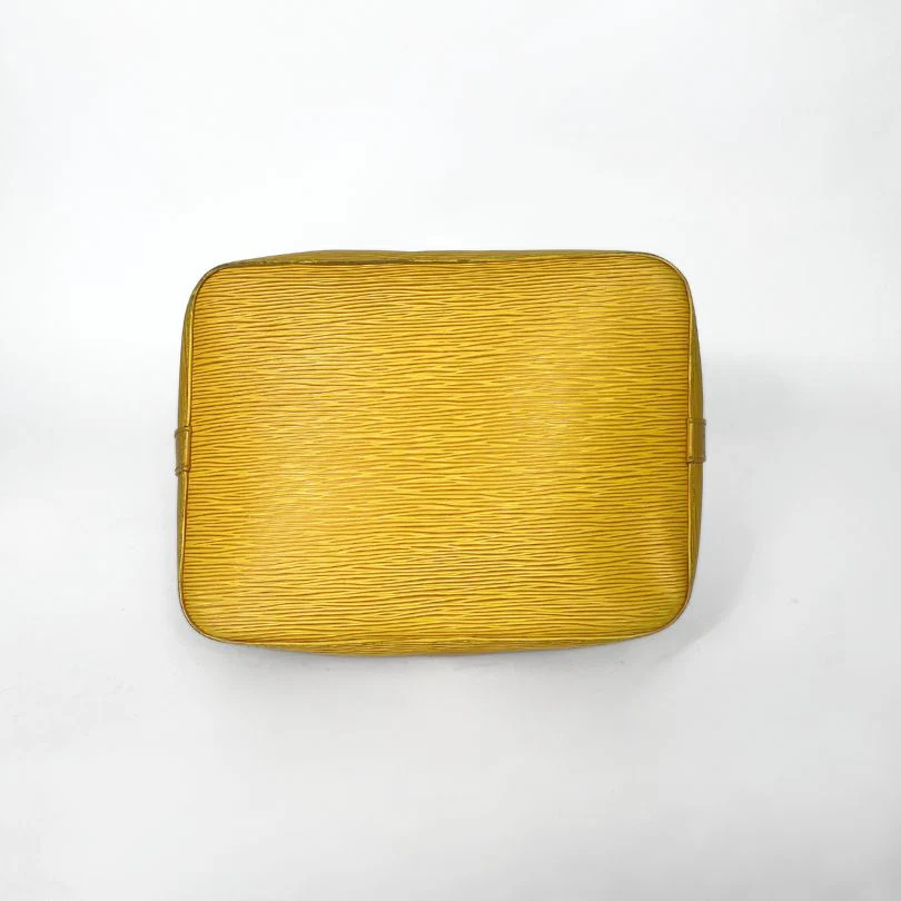 Louis Vuitton Petit Noé Epi Leather