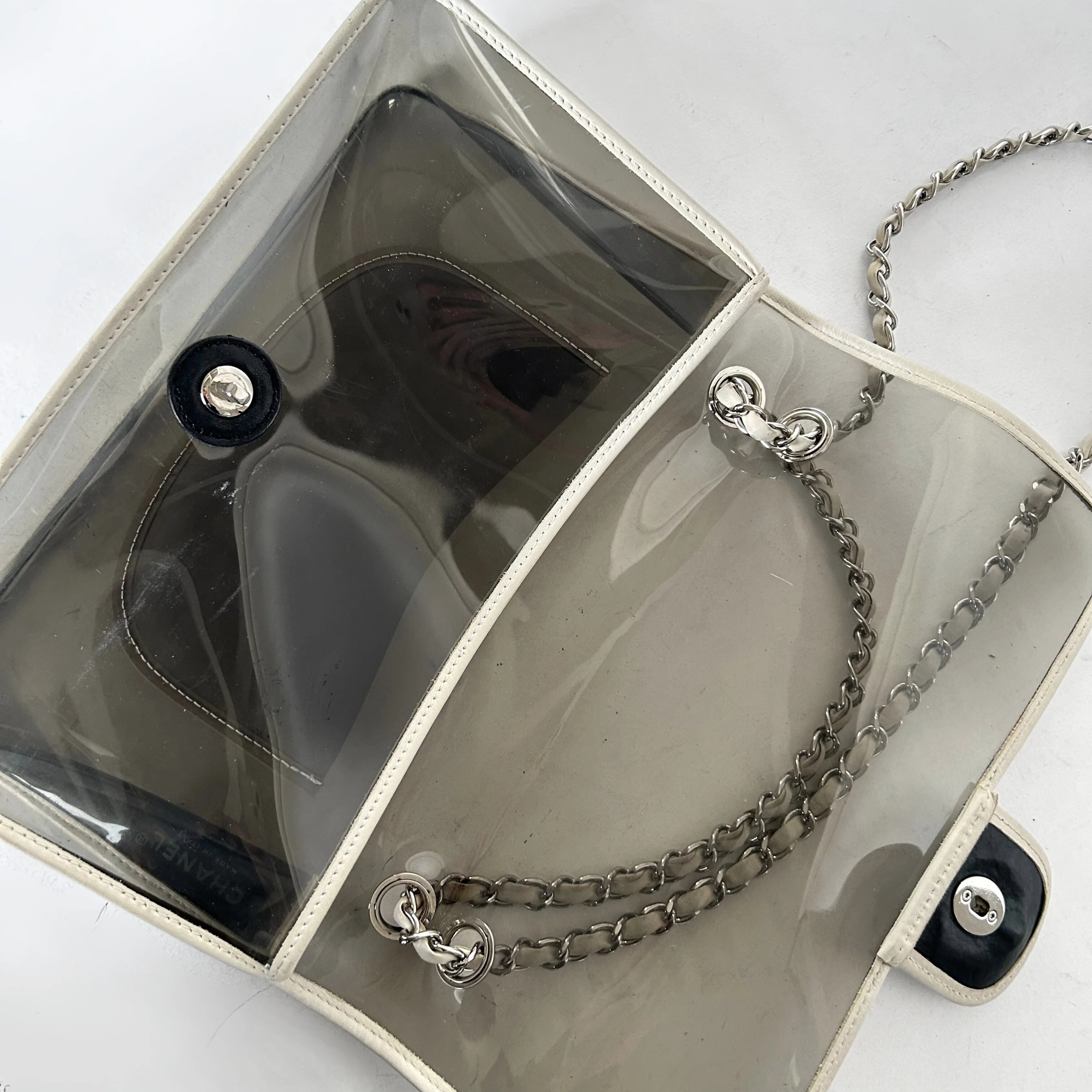 Chanel IG SALE: Chanel Heart CC Flap Bag Vinyl &amp; Lambskin Leather (Limited Edition) - Shoulder bags - Etoile Luxury Vintage