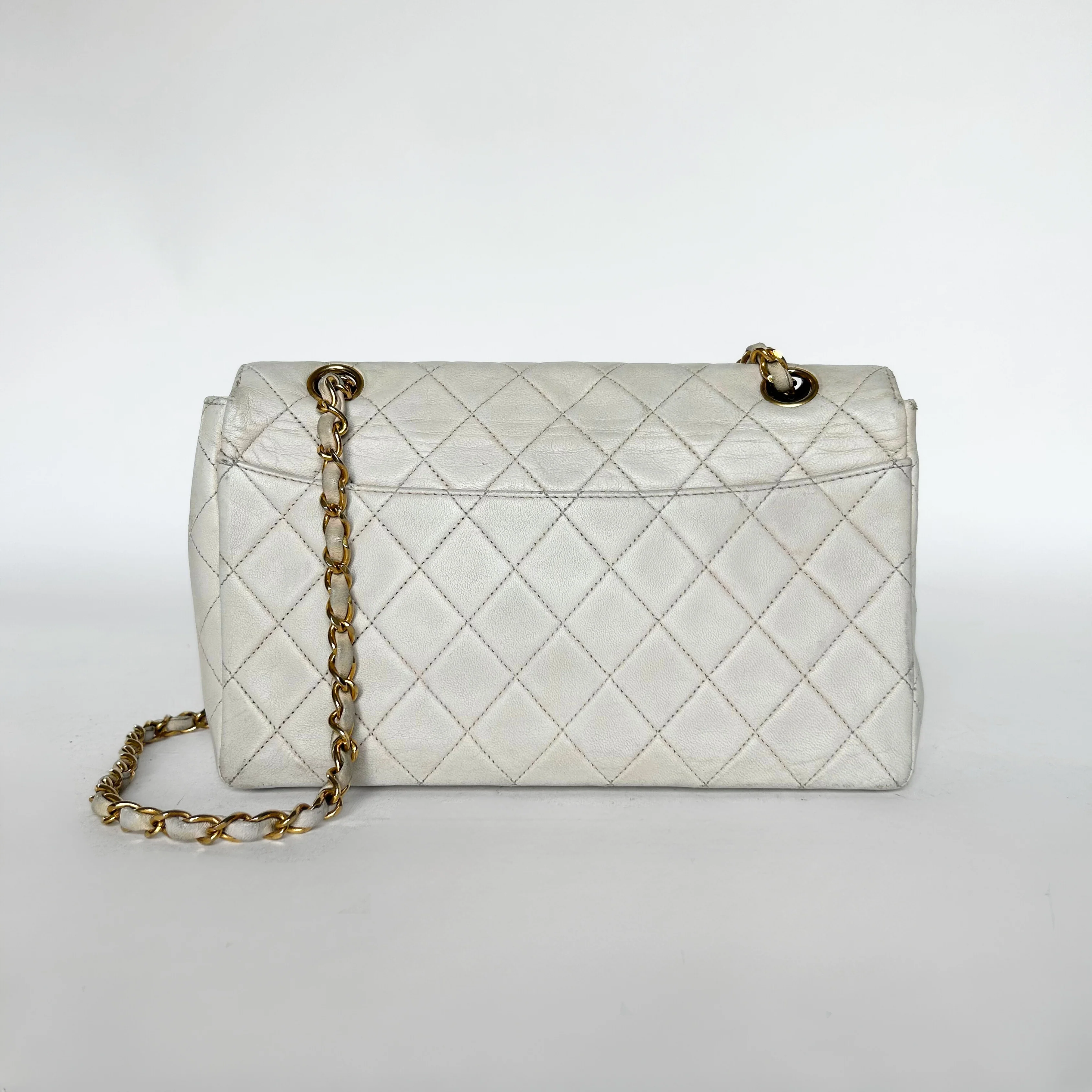 Chanel IG SALE: Chanel Seasonal Diana Single Flap Bag Medium Lambskin Leather - Shoulder bags - Etoile Luxury Vintage