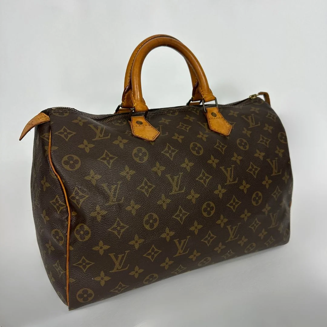Louis Vuitton Speedy 35 on a white background