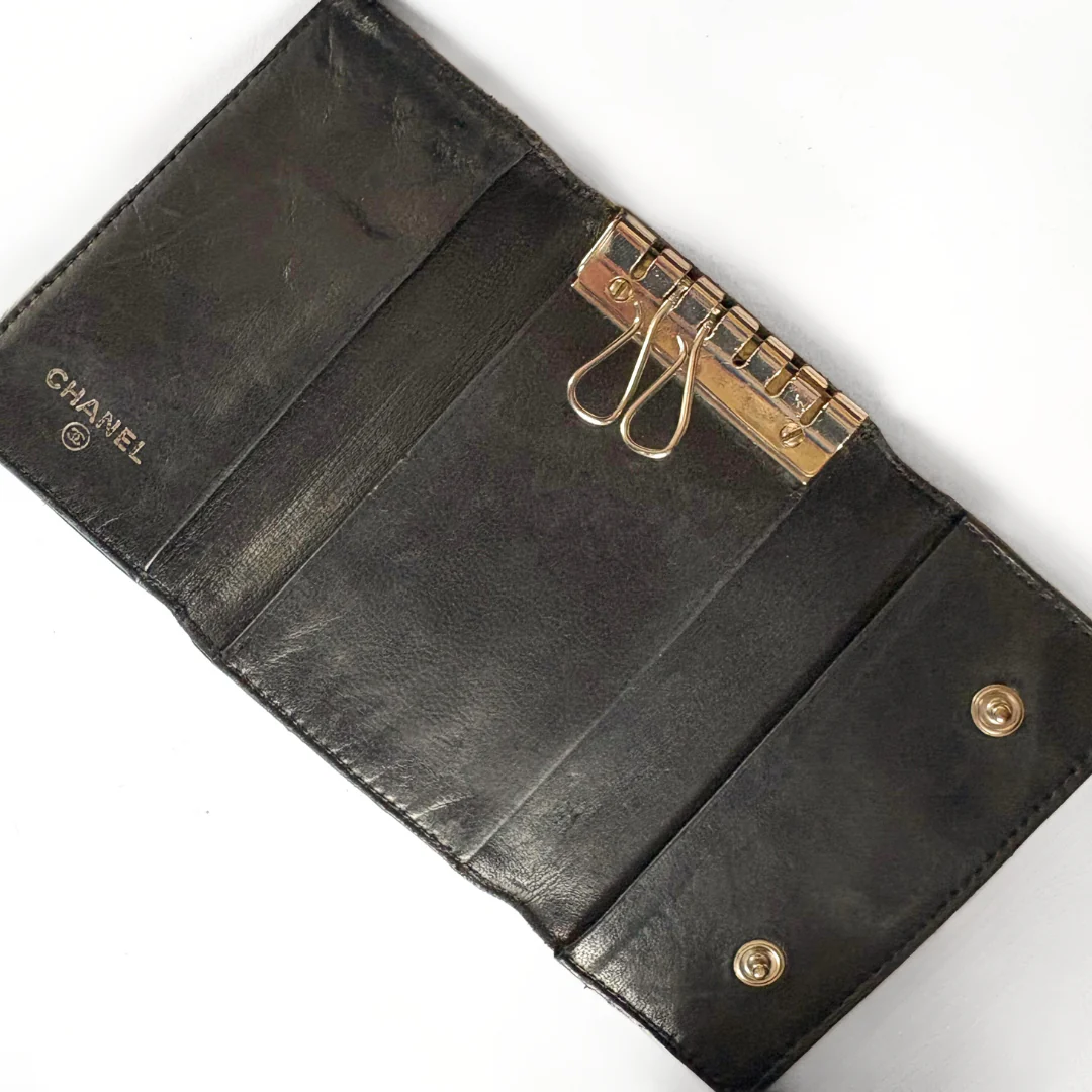 Chanel Chanel Key Holder Black Leather - Key holders - Etoile Luxury Vintage