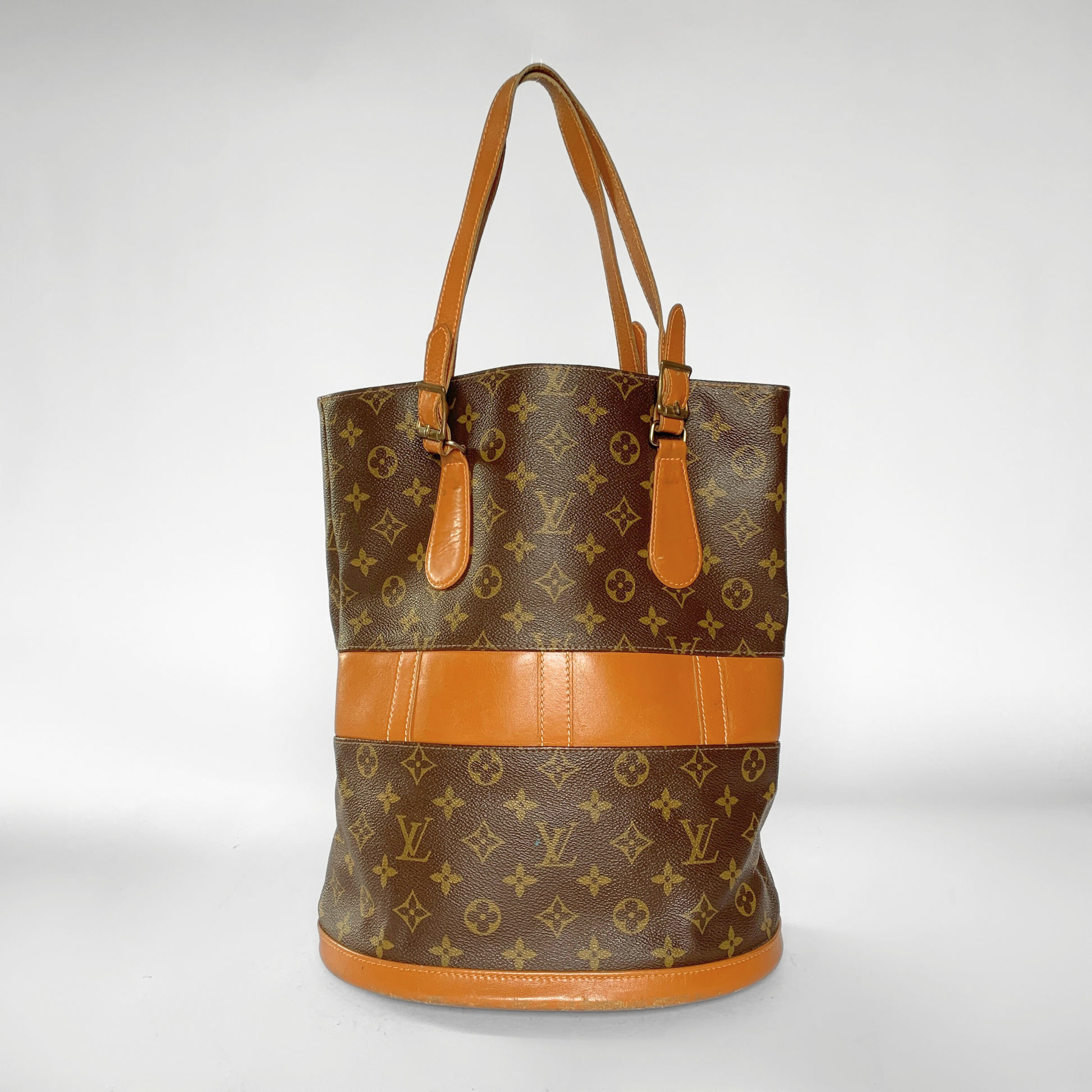Louis Vuitton Louis Vuitton Bucket Bag USA Monogram Canvas - Shoulder bags - Etoile Luxury Vintage