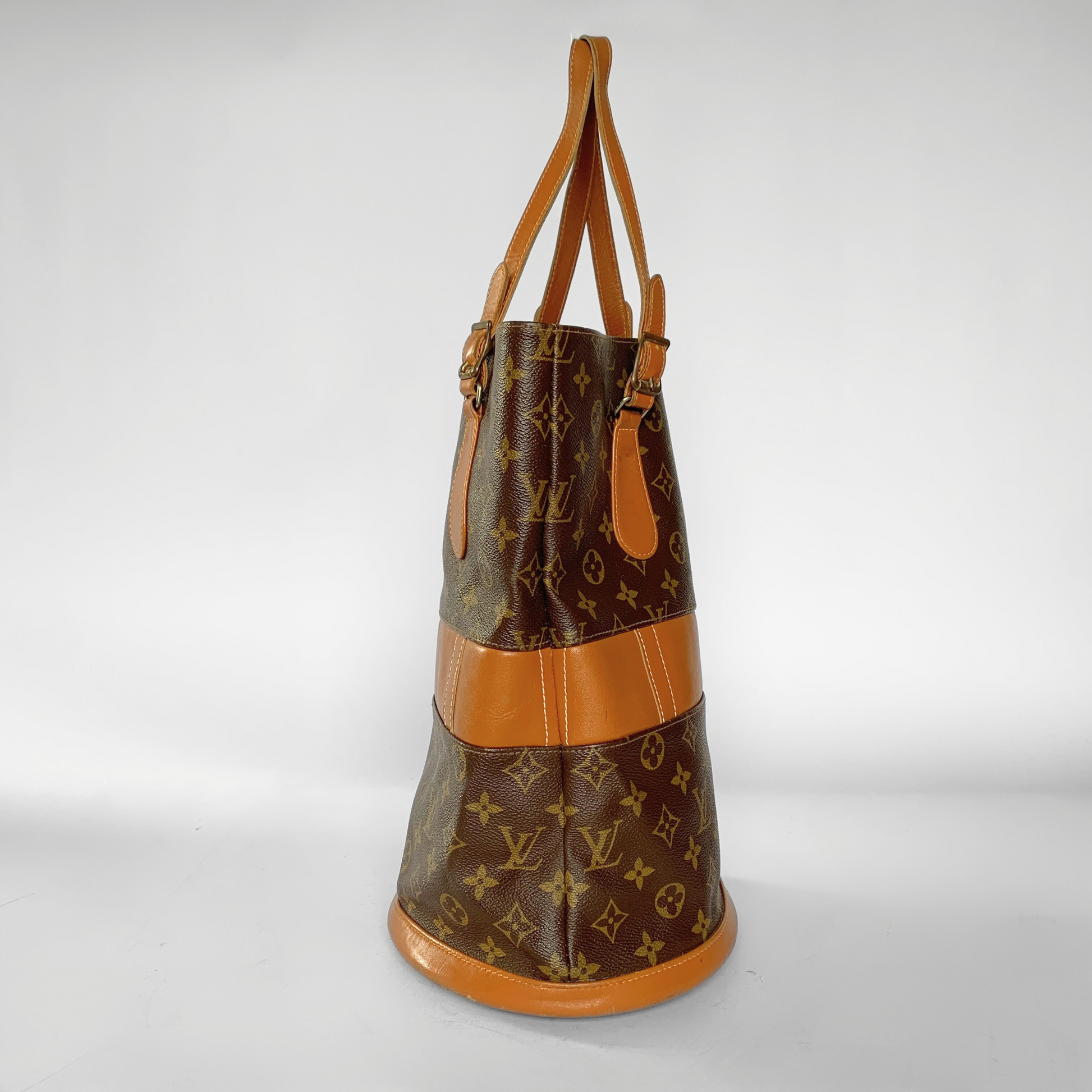 Louis Vuitton Louis Vuitton Bucket Bag USA Monogram Canvas - Shoulder bags - Etoile Luxury Vintage