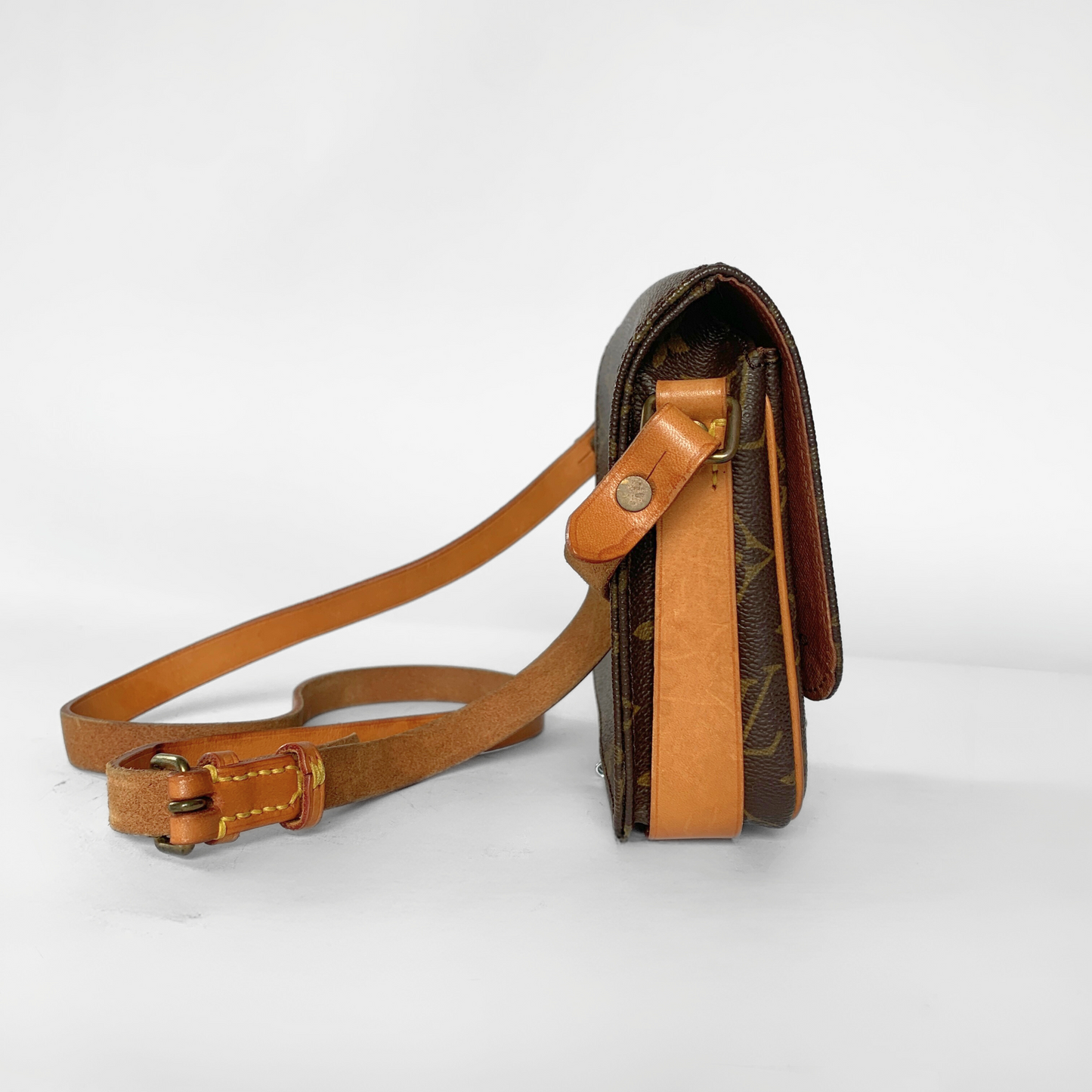 Louis Vuitton Louis Vuitton Cartouchiegrave;re PM Monogram Canvas - Crossbody bags - Etoile Luxury Vintage