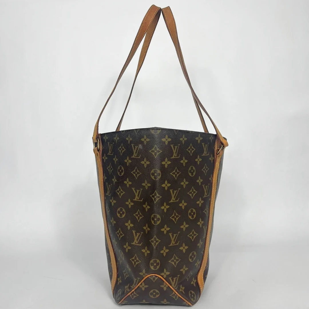 Louis Vuitton Shopper in brown Monogram Canvas on a White Background