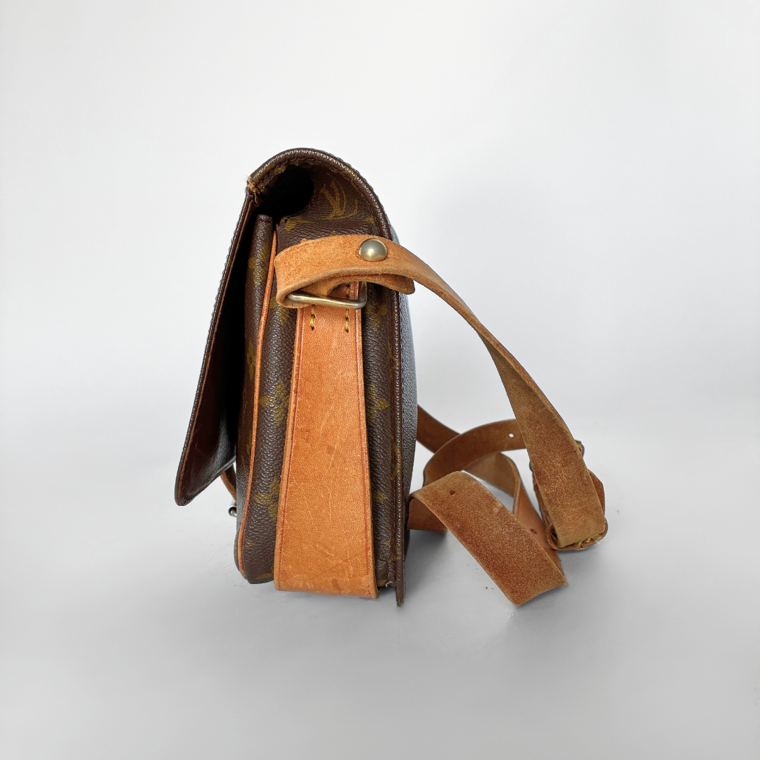Louis Vuitton Louis Vuitton Cartouchiegrave;re MM Monogram Canvas - Crossbody bags - Etoile Luxury Vintage
