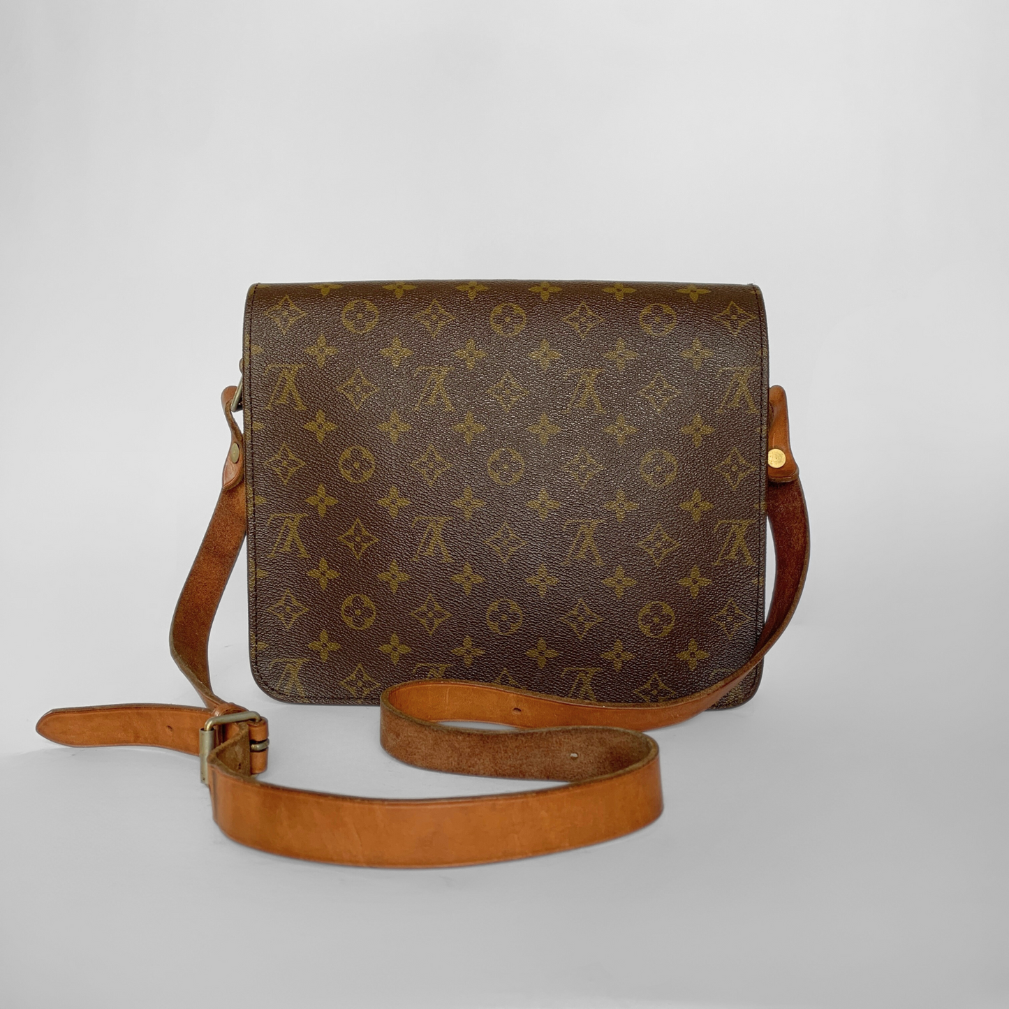 Louis Vuitton Louis Vuitton Cartouchiegrave;re GM Monogram Canvas - Crossbody bags - Etoile Luxury Vintage