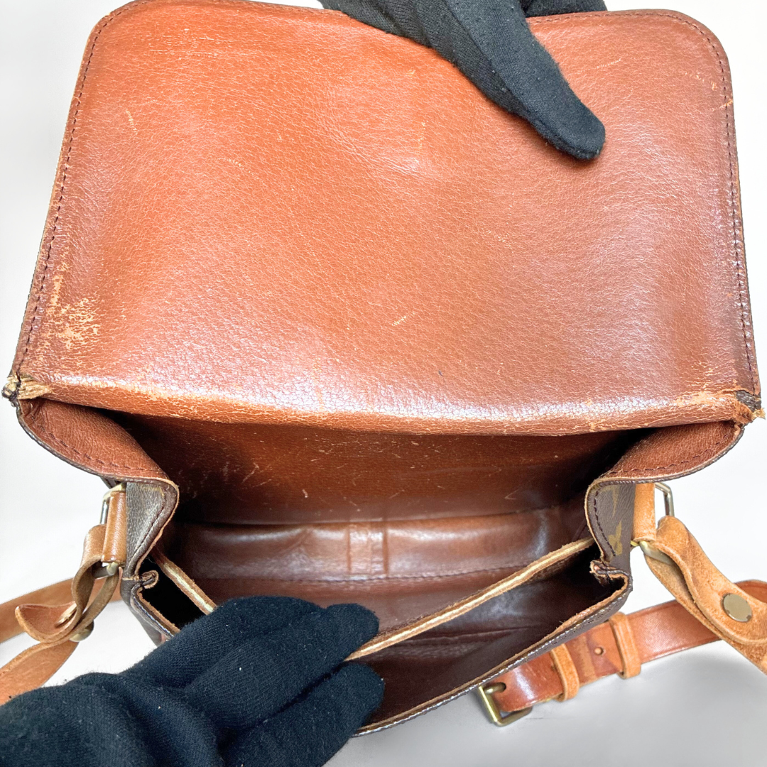 Louis Vuitton Louis Vuitton Cartouchiegrave;re MM Monogram Canvas - Crossbody bags - Etoile Luxury Vintage