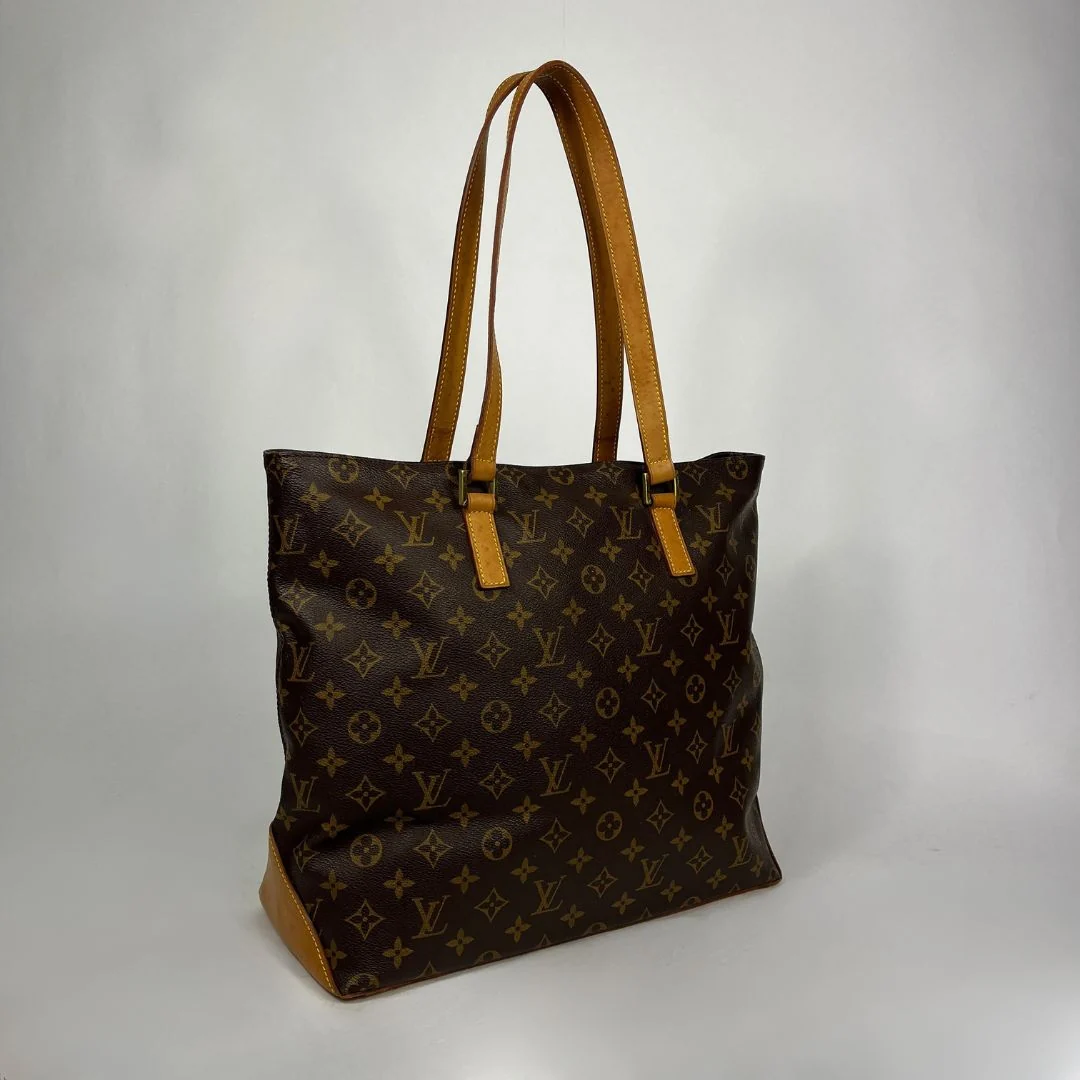 Louis Vuitton Cabas Mezzo on a white background