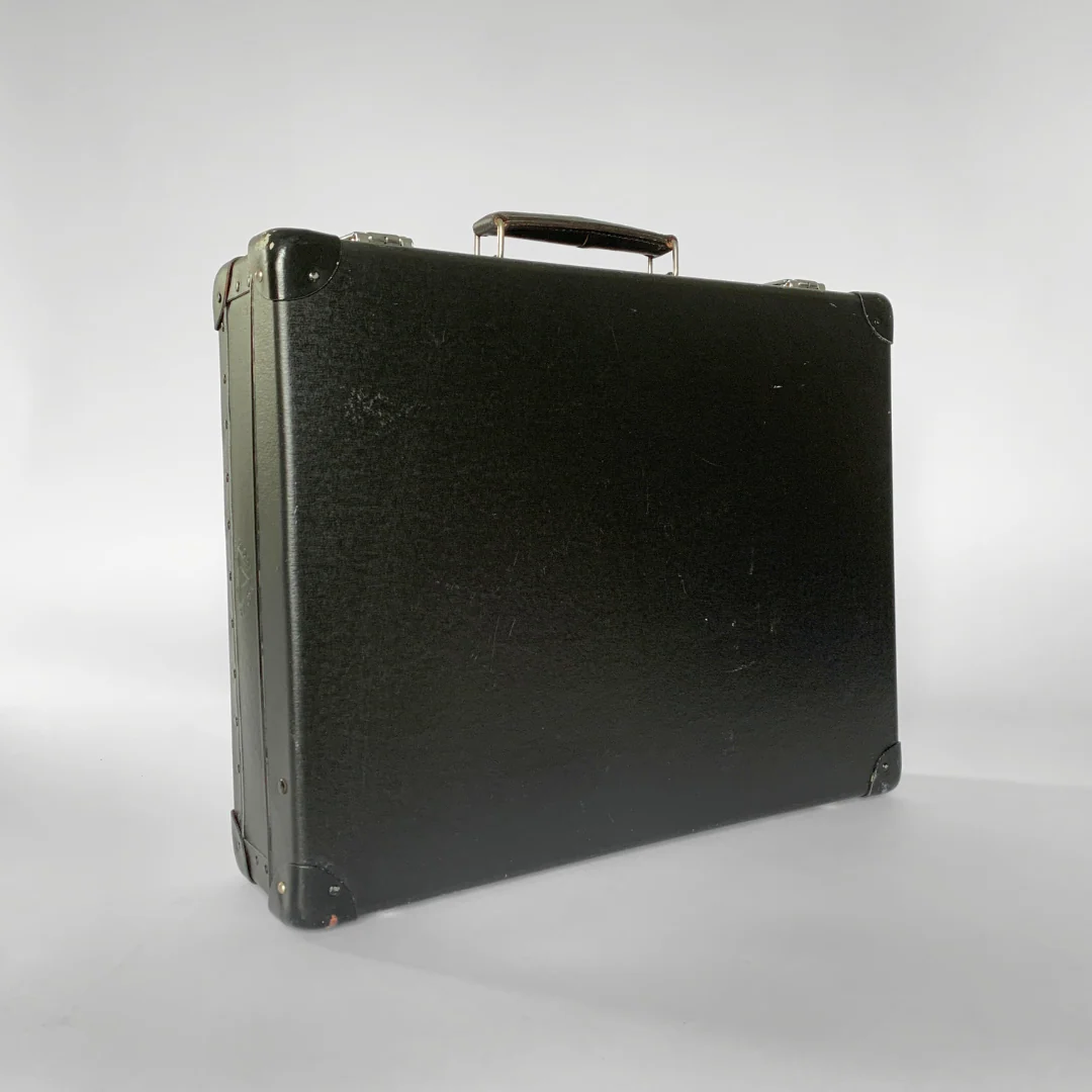 Globe Trotter Globe Trotter Suitcase Leather - Travel bags - Etoile Luxury Vintage