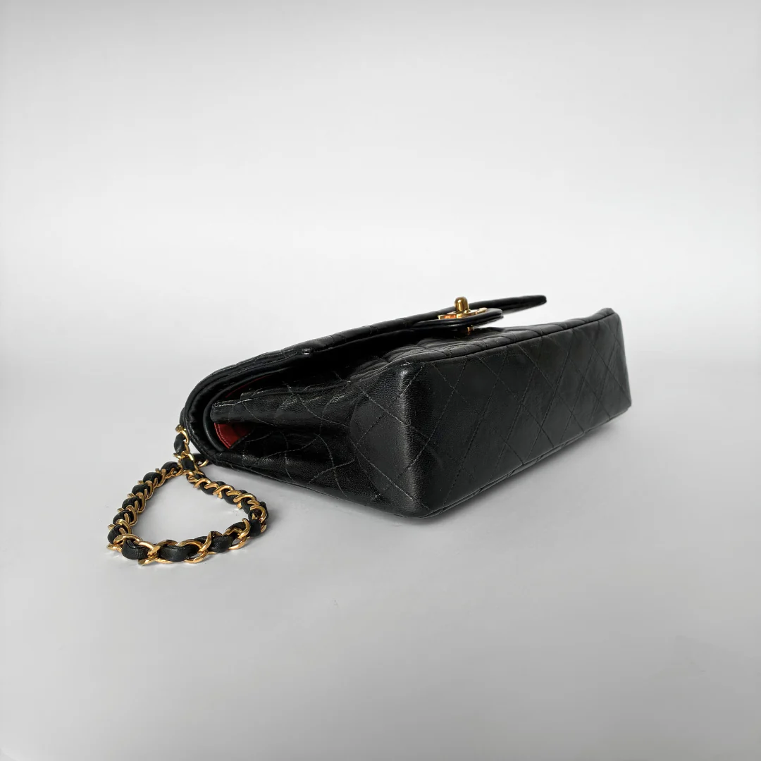 Chanel Chanel Classic Flap Bag Medium Lambskin Leather - Shoulder bags - Etoile Luxury Vintage