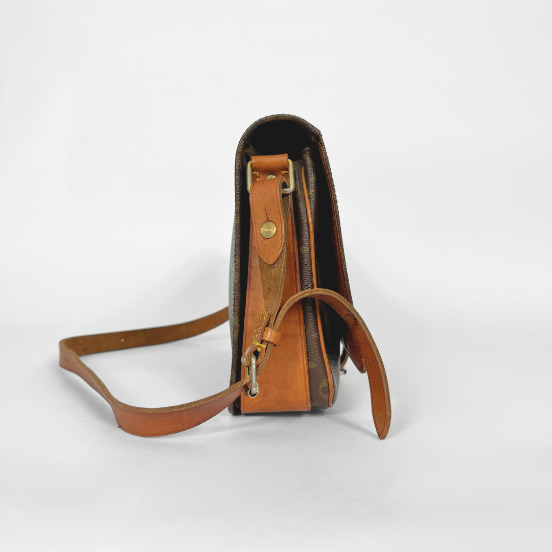 Louis Vuitton Louis Vuitton Cartouchiegrave;re GM Monogram Canvas - Shoulder Bag - Etoile Luxury Vintage