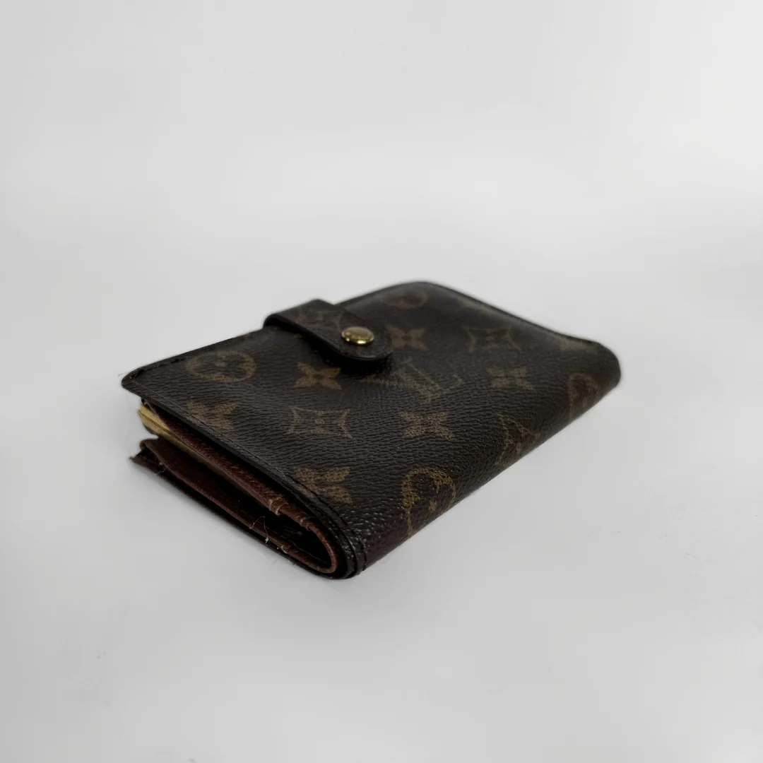 Louis Vuitton Druk Wallet on white background