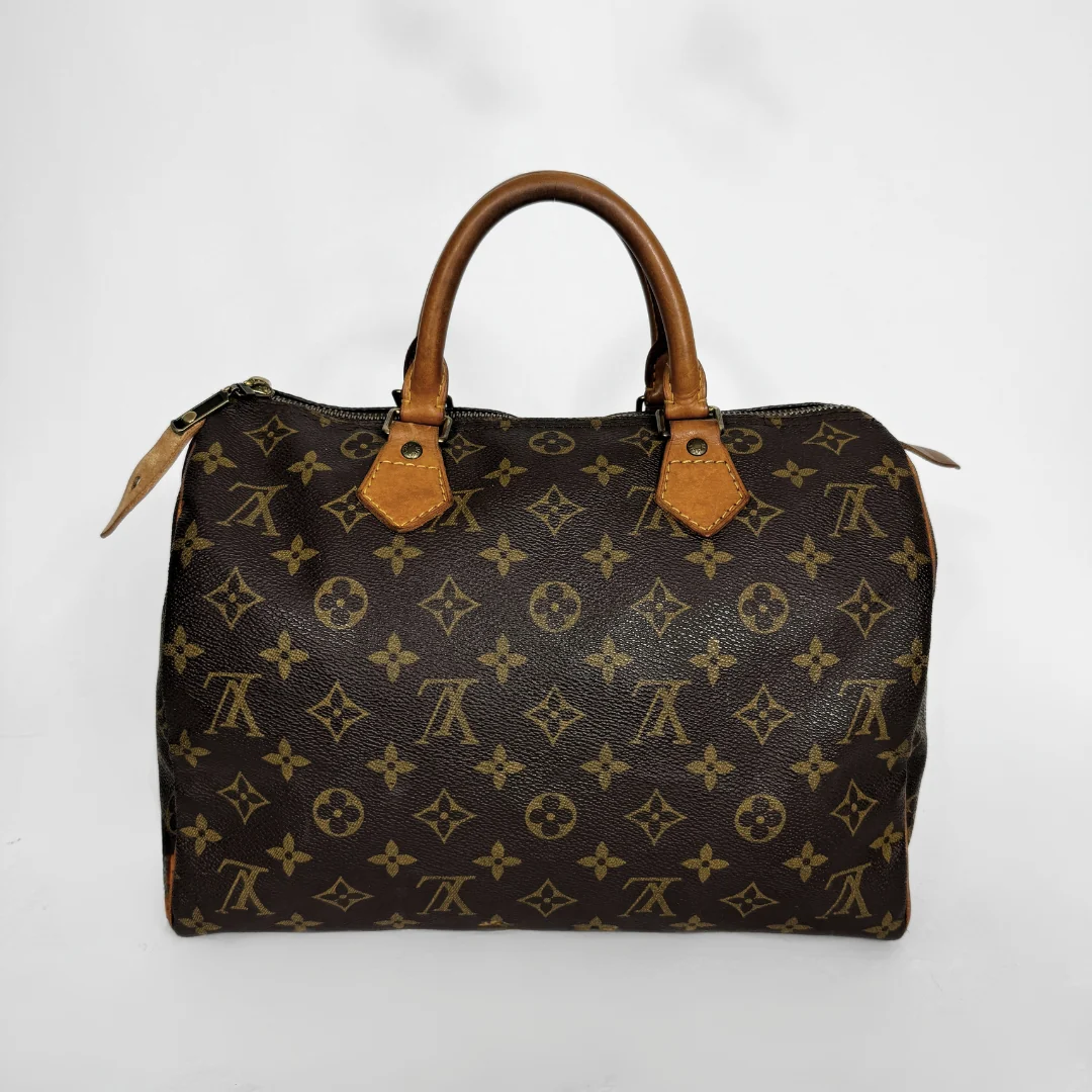 Louis Vuitton Speedy 30 on a white background