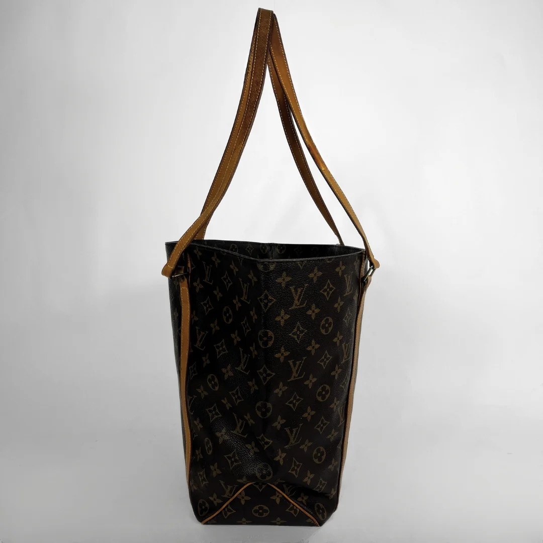 Louis Vuitton Shopper on a white background