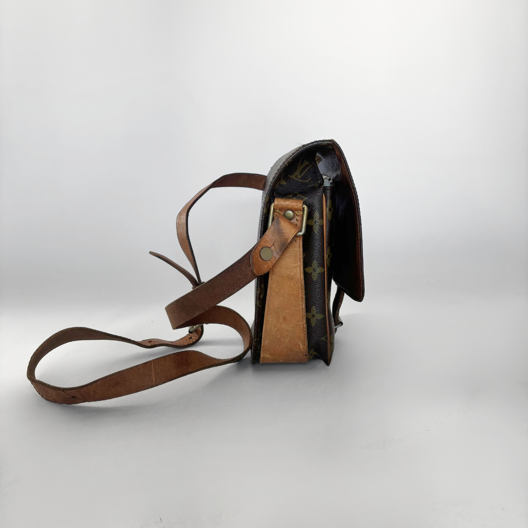 Louis Vuitton Louis Vuitton Cartouchiegrave;re MM Monogram Canvas - Crossbody bags - Etoile Luxury Vintage