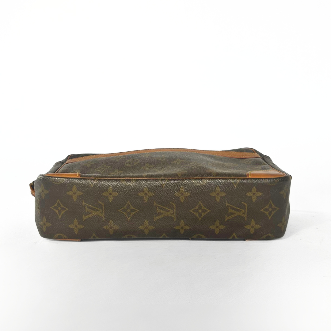 Louis Vuitton Louis Vuitton Trocadero GM Monogram Canvas - Crossbody bags - Etoile Luxury Vintage