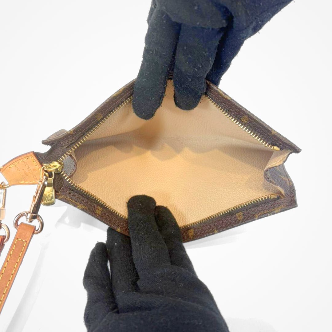 Louis Vuitton Pouch