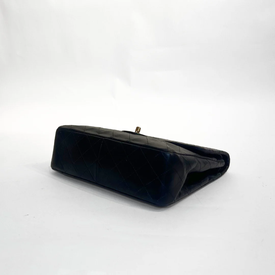 Chanel Chanel Classic Flap Bag Medium - Shoulder Bags - Etoile Luxury Vintage
