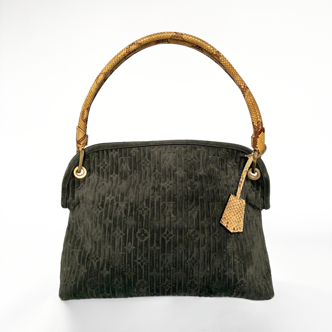Louis Vuitton Louis Vuitton GM Python Limited Edition Shoulderbag - Shoulder bags - Etoile Luxury Vintage