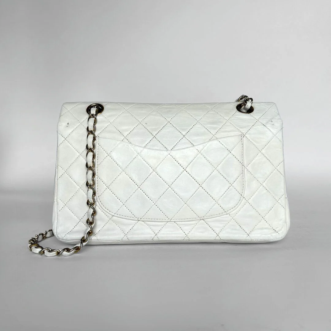 Chanel Chanel Classic Flap Bag Medium Lambskin Leather - Shoulder bags - Etoile Luxury Vintage