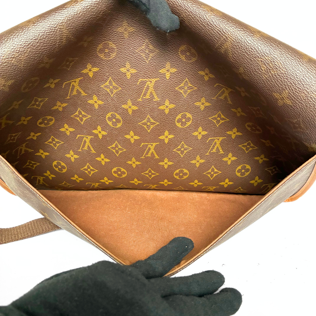 Louis Vuitton Louis Vuitton Gibeciegrave;re GM Monogram Canvas - Crossbody bags - Etoile Luxury Vintage