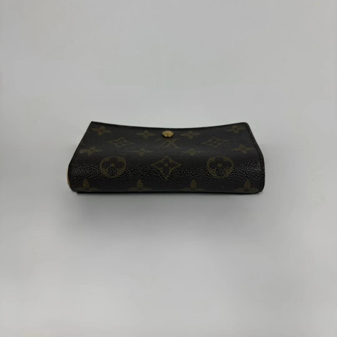 Louis Vuitton Billets Trésor Wallet